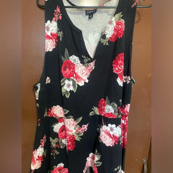 Torrid Multicolored Sleeveless Boxy Tank Top - Picture 2 of 8